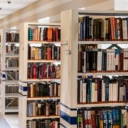 couloir_library-488690_1280